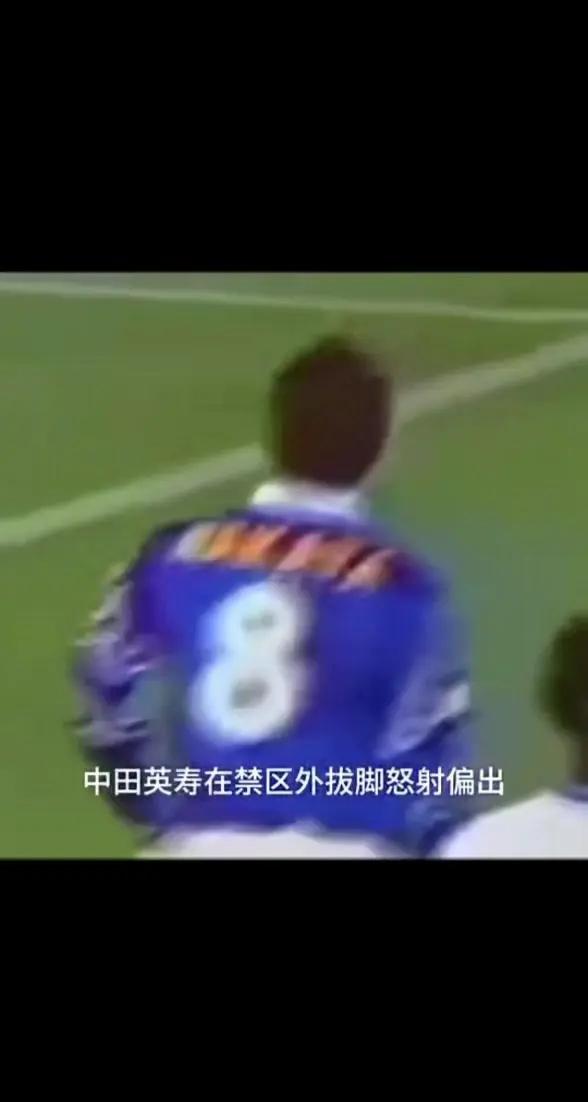 包含阿尔及利亚队壮举迈进，赢得胜利的词条