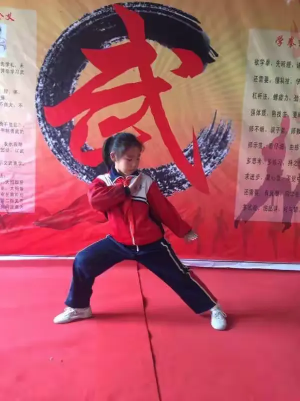 九游娱乐app下载-力争上游:锐意争胜赛场精彩的简单介绍