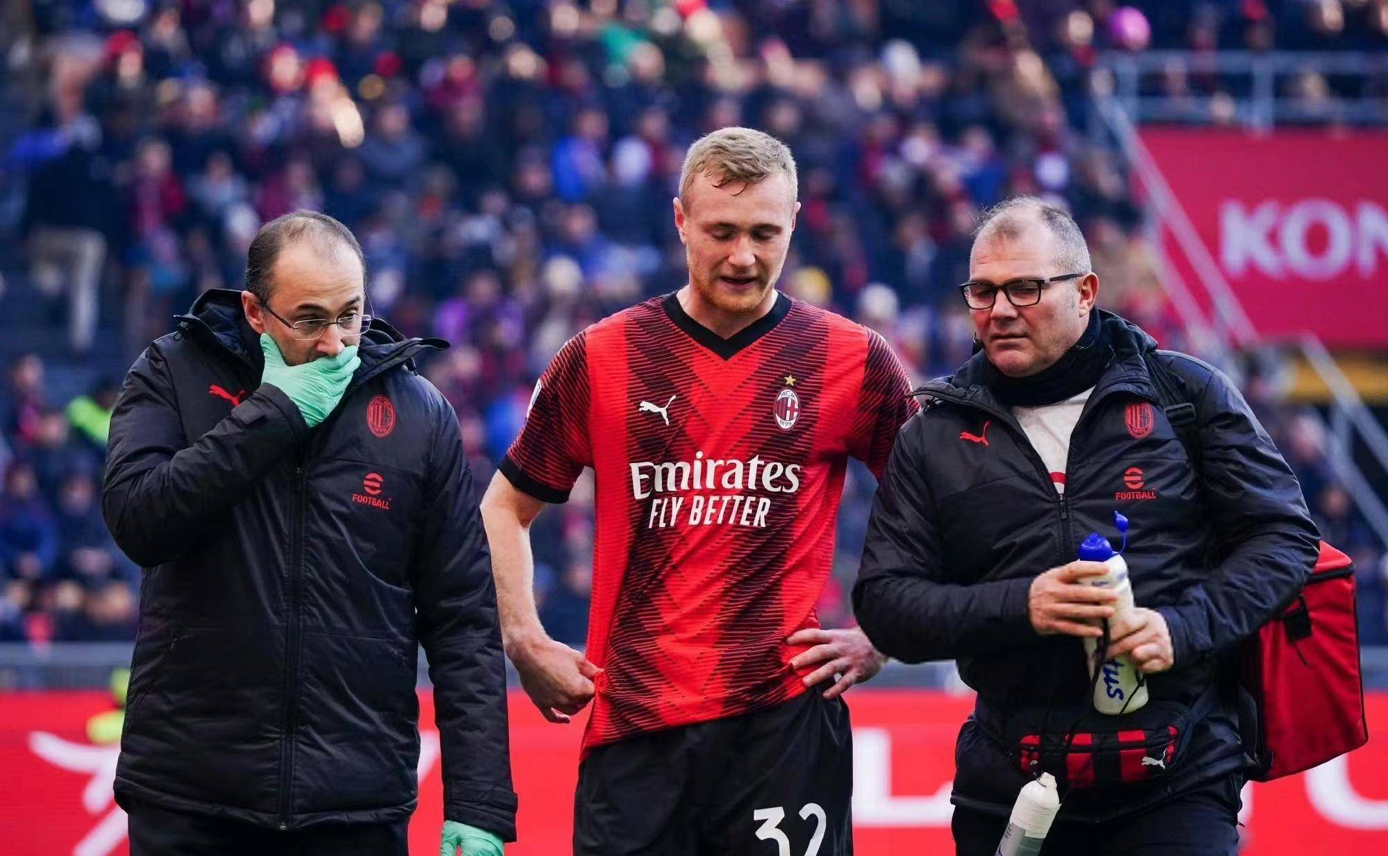 AC米兰门将表现出色，帮助球队获胜