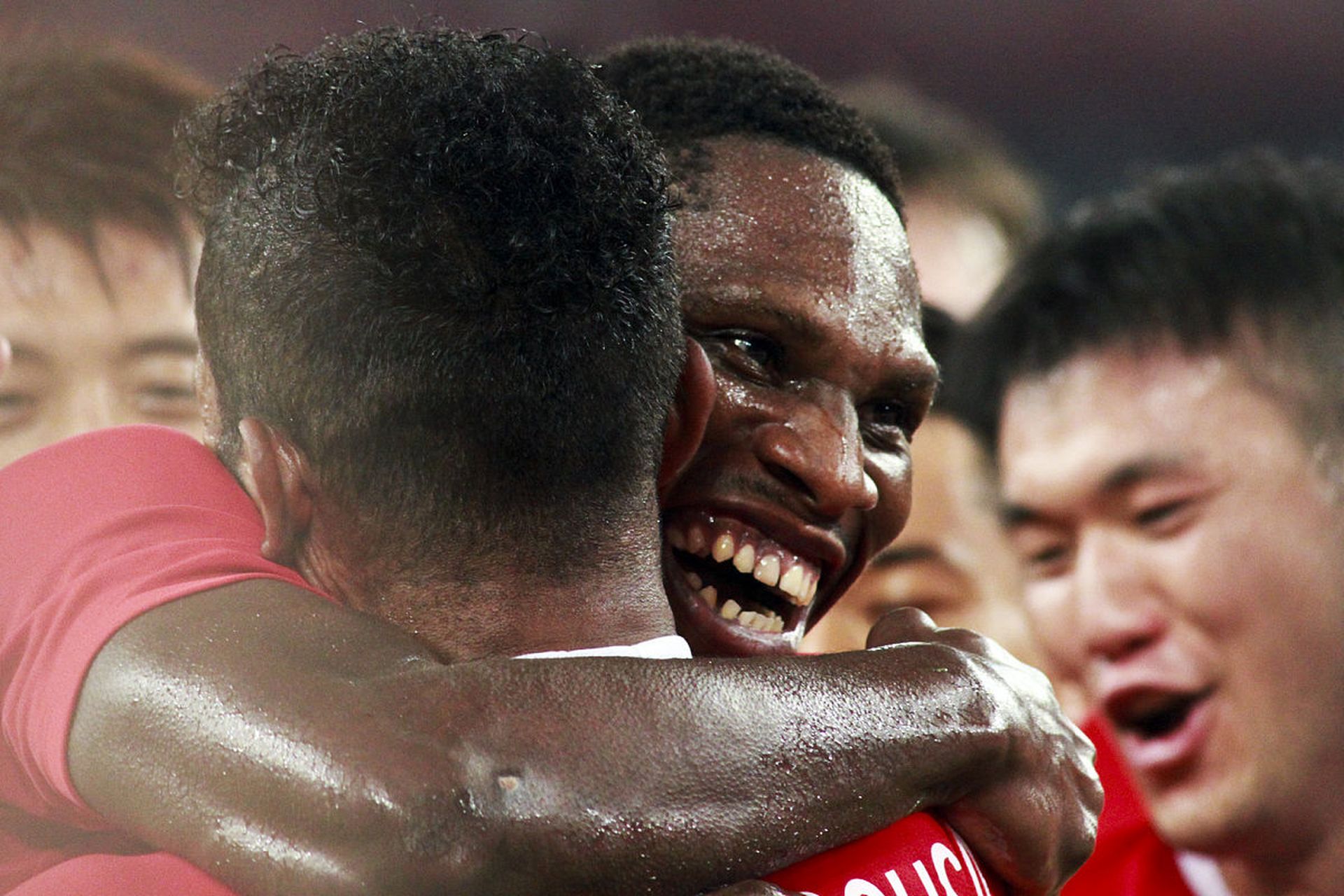 非洲球队的球员技术精湛，表现令人惊叹