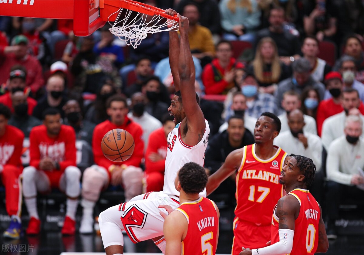 关于格罗纳主场击败佛罗伦萨，取得关键胜利的信息