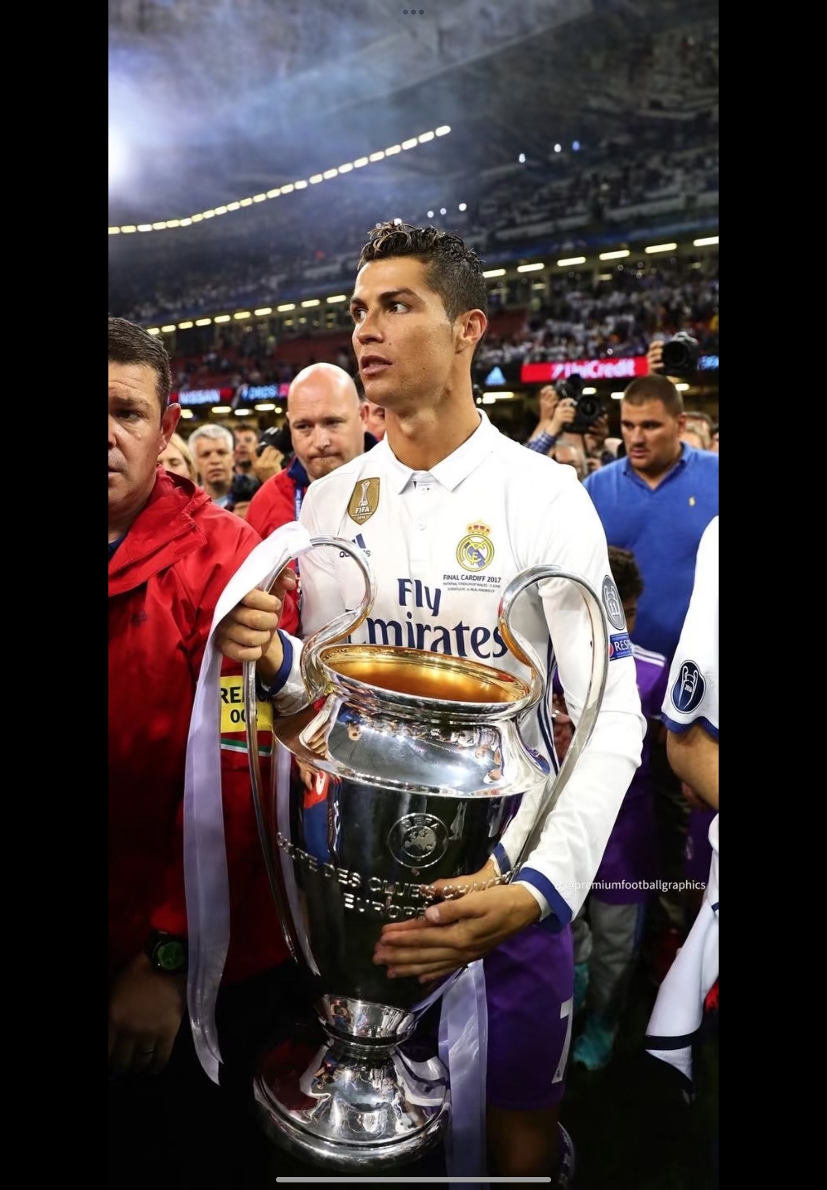 C罗重返皇马，誓言创造更多辉煌