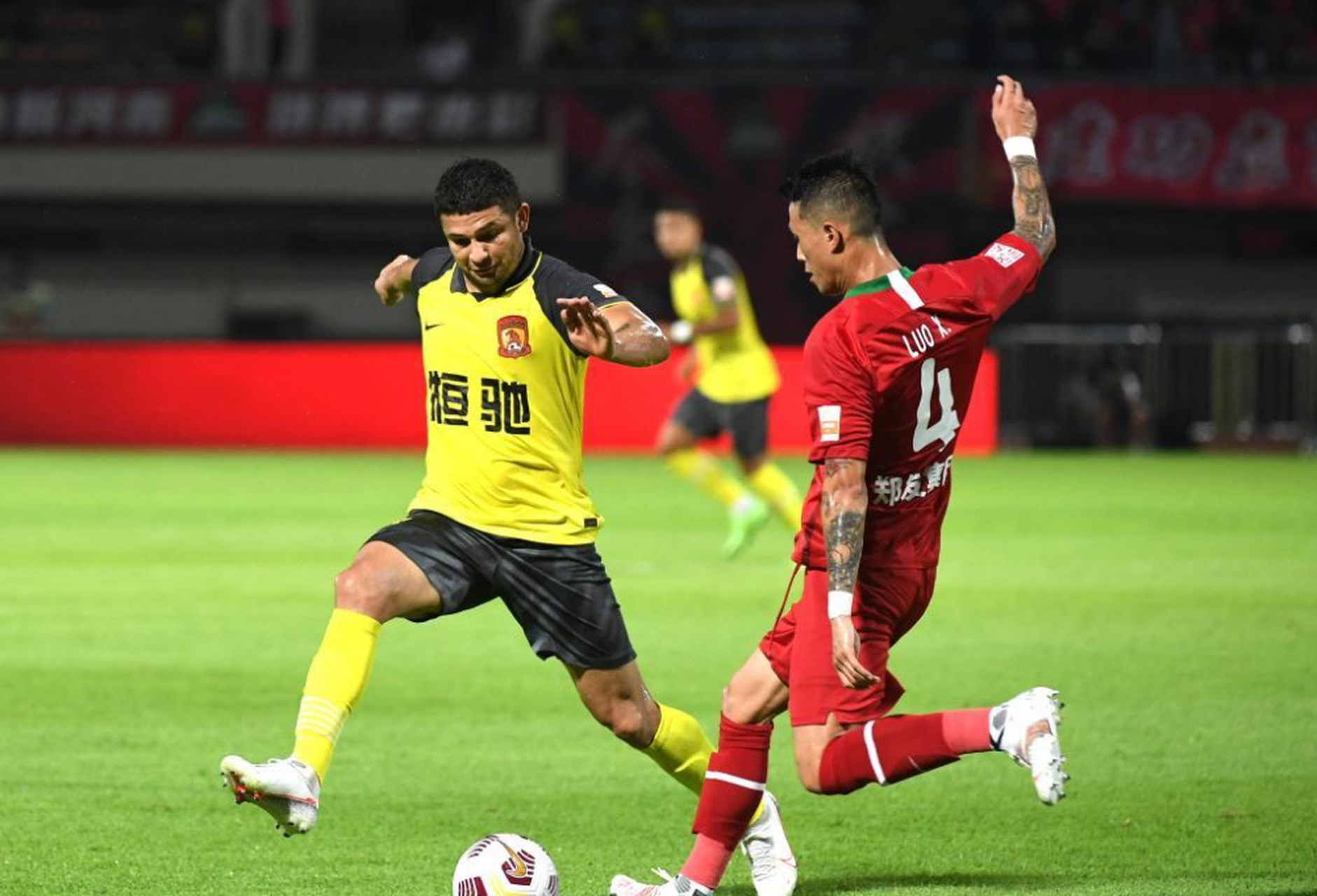 广州队连续战胜强敌,士气高涨 广州队连续战胜强敌,士气高涨