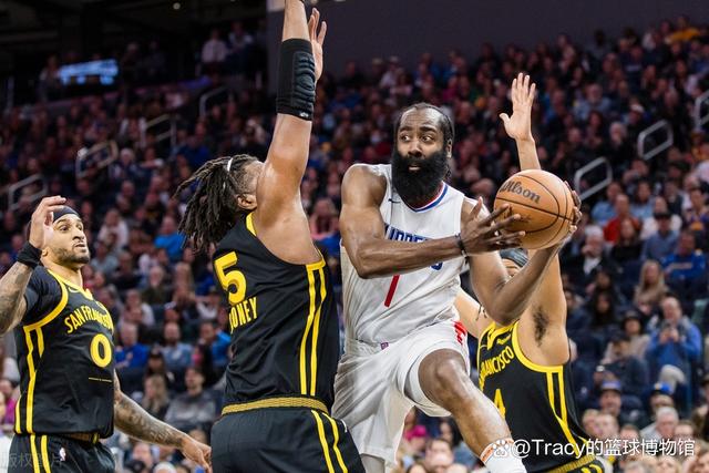 九游娱乐官方-火箭完胜骑士,哈登关键制胜