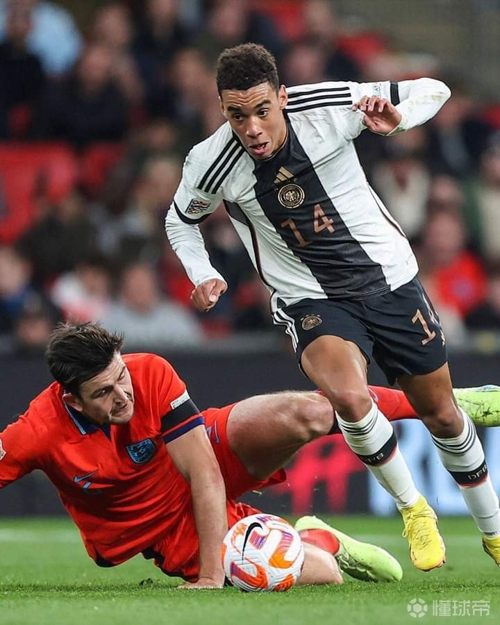 泰国队横扫德国队，黄鸭组合状态火热的简单介绍