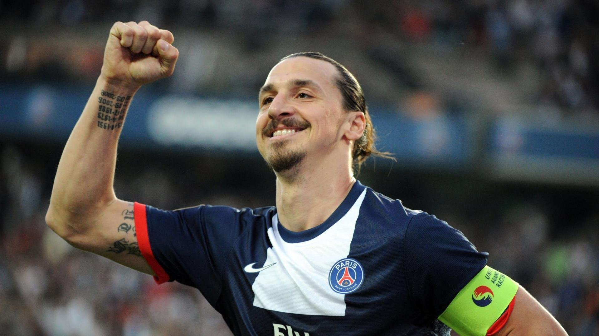 布鲁诺爆发!莱比锡红牛狂胜那不勒斯,德甲新贵如何撕碎意甲防线?