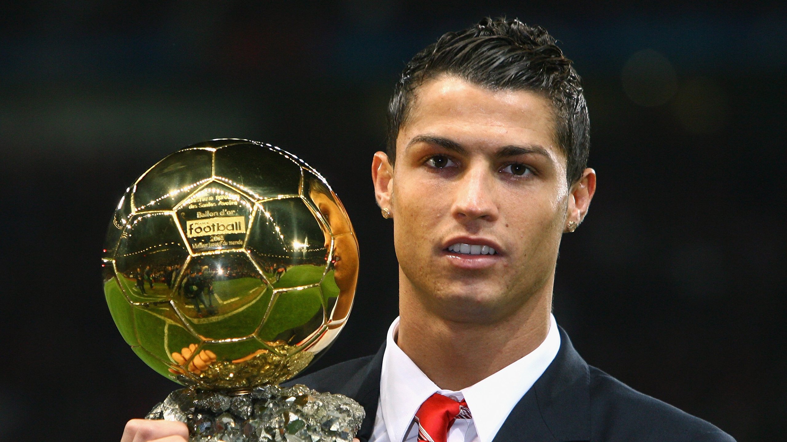 九游娱乐入口-若日尼奥，大场面先生！葡萄牙压哨绝杀巴萨，诠释何为关键先生